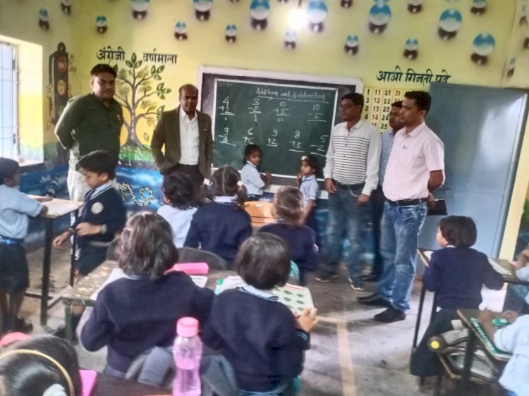 CG:साजा के नये SDM विश्वास राव मस्के ने लिए ब्लॉक स्तरीय अधिकारियों की समीक्षा बैठक शासन की योजनाओं का बेहतर क्रियान्वयन करने अधिकारियों को दिए निर्देश....स्वामी आत्मानंद स्कूल का निरीक्षण किये