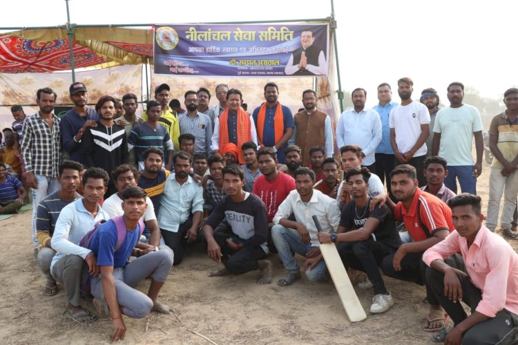 क्रिकेट प्रतियोगिता के समापन समारोह में शामिल हुए भाजपा नेता डॉ.सम्पत अग्रवाल कहा-प्रतियोगिताओं से समाज में खेल के प्रति जागृति आती है पढ़े पूरी खबर