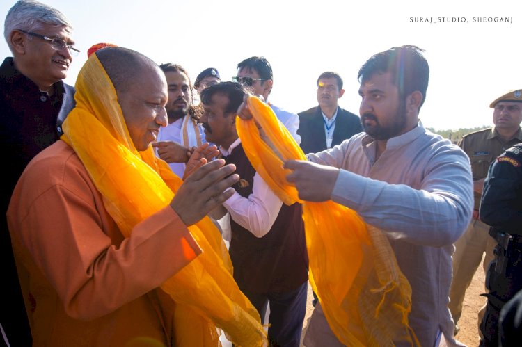 उप्र के मुख्यमंत्री योगी आदित्यनाथ का युवा समाजसेवी रोबिन सिंह राव ने किया स्वागत