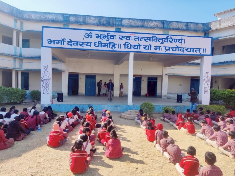 आर्य समाज के संस्थापक एवं डीएवी संस्था के प्रेरणास्त्रोत स्वामी दयानंद सरस्वती की जयंती मनाई गई डीएवी मुख्यमंत्री पब्लिक स्कूल केवरी लखनपुर में