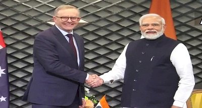 ऑस्ट्रेलिया के पी एम के साथ अहमदाबाद में आज टेस्ट मैच देखेंगे प्रधानमंत्री मोदी,स्पेशल रथ से लिए स्टेडियम का जायजा दोनों कप्तानों को दी गई स्पेशल केप चौथा और अंतिम टेस्ट मैच की शुरुआत आज से पढ़े पूरी खबर
