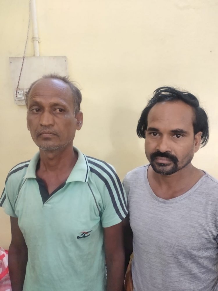 CG Crime News दोस्तों ने शराब पीकर की युवक की हत्या: युवक को जमकर पिलाई शराब...प्रेम संबंध में युवक से पीट-पीटकर मार डाला... दो आरोपी गिरफ्तार,जाने मामला…