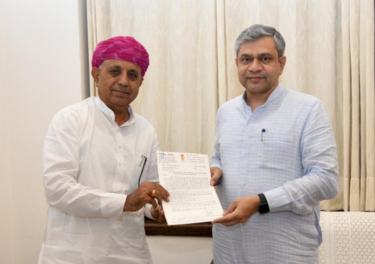 ट्रैनों के ठहराव, विस्तार एवं नवीन गाडियों के संचालन की शीघ्र जारी होगी स्वीकृति :- सांसद भागीरथ चौधरी