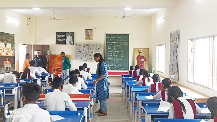 CG:10वीं की संस्कृत परीक्षा सम्पन्न, 297 परीक्षार्थी रहे अनुपस्थित.. पिंकी मनहर डिप्टी कलेक्टर बेमेतरा ने किये निरीक्षण
