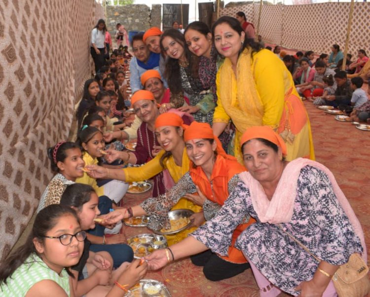 माँ इच्छापूर्णि दुर्गा माता मंदिर में महाष्टमी पर 108 कन्याओं का किया पूजन