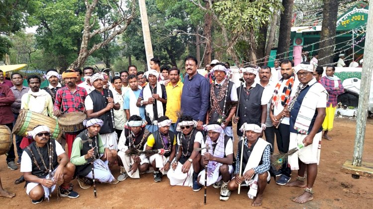 अतिसंवेदनशील क्षेत्र के मेले में जमकर थिरके विधायक रेखचंद जैन