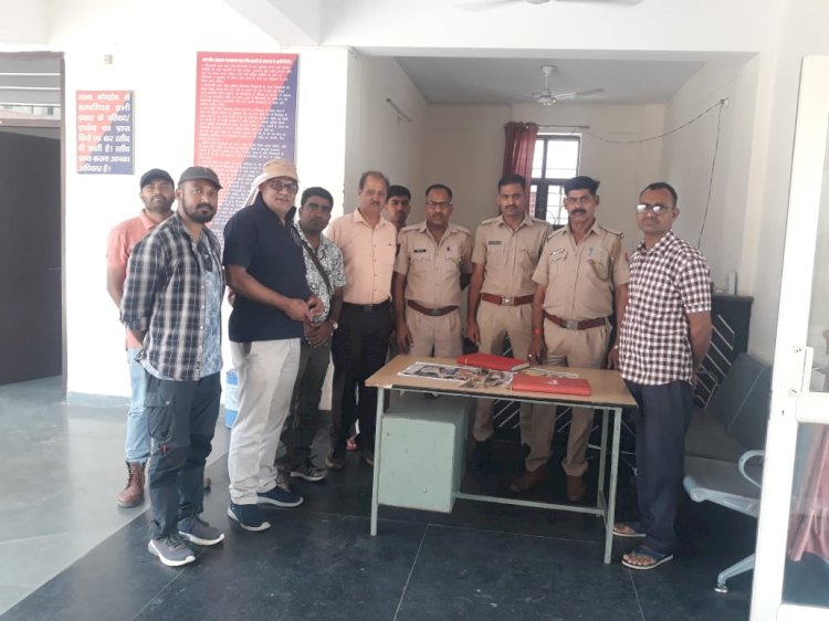 5 हज़ार वर्ष पुरानी धरोहर के अवशेष पुलिस को सौंपे