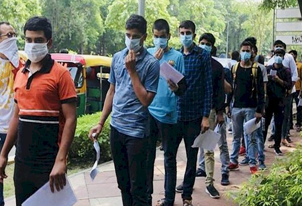 Student News: छात्रवृत्ति के लिए बैंक खाता-आधार सीडिंग का अंतिम मौका...छात्र इस तारीख तक करा सकेंगे आधार सीडिंग...
