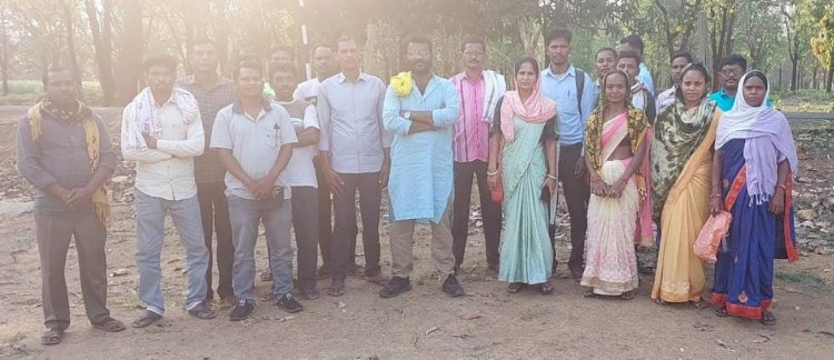 CG ब्रेकिंग : छत्तीसगढ़ युवा मंच संघठन विस्तारीकरण हेतु कोंडागांव जिले के केसकाल ब्लाक मे हुवा बैठक संपन्न - नरेन्द्र भवानी