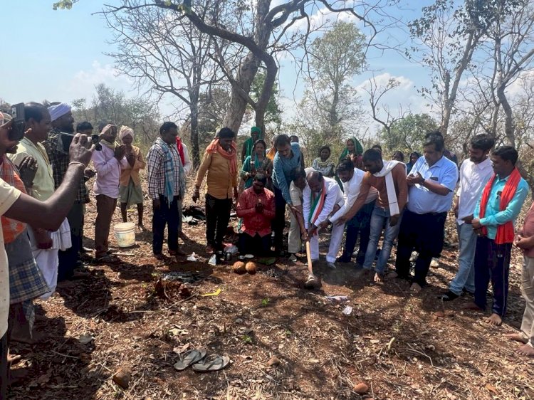 विधायक ने नवीन प्राथमिक शाला एवं माध्यमिक शाला भवन 24.48 लाख के निर्माण कार्यों का किया भूमिपूजन