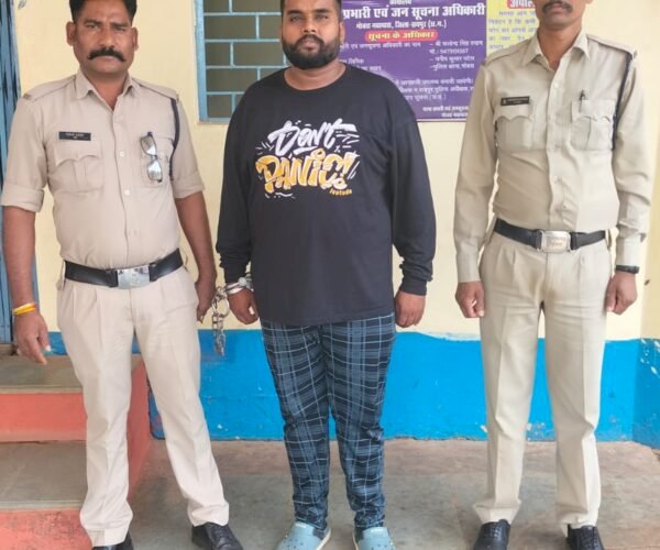 RAIPUR CRIME : ऑनलाईन क्रिकेट सट्टा संचालित करने वाला आरोपी गिरफ्तार