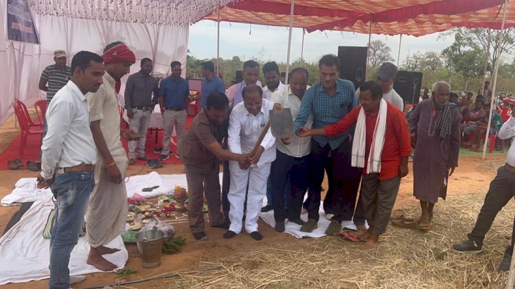 विधानसभा क्षेत्र लुण्ड्रा अंतर्गत ग्राम पंचायत बकना कला में 33 - 11 के व्ही. ए. का विद्युत पॉवर सबस्टेशन लागत राशि 3 करोड़ 25 लाख के निर्माण कार्यों का भूमि पूजन किया