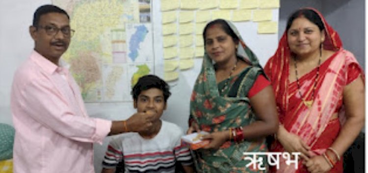 10वीं बोर्ड में भीमराज, तो 12वीं बोर्ड में ऋषभ ने किया जिले में टॉप...विद्यार्थियों को कलेक्टर ने दी बधाई...
