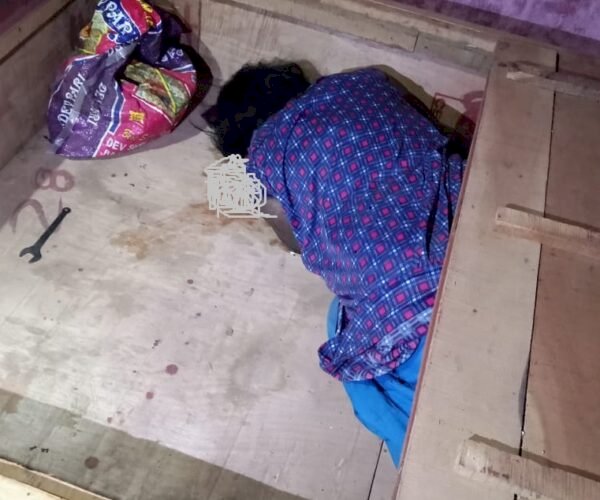 RAIPUR BREAKING NEWS : घर की पलंग की पेटी में मिली महिला की लाश, पति पर हत्या का शक, जांच में जुटी पुलिस…