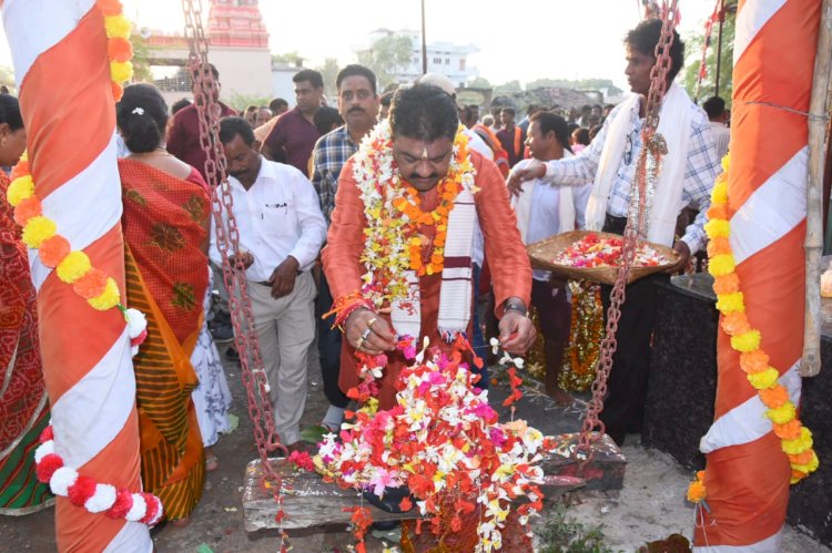 आडावाल के माता गंगादई शीतला मेला में सम्मिलित होकर संसदीय सचिव रेखचंद जैन ने दी बधाई