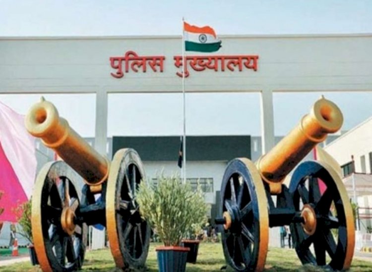 बलरामपुर एसपी मोहित गर्ग को जगदलपुर के 19वीं वाहिनी छसबल जगदलपुर की जिम्मेदारी मिली है । वहीं अब कबीरधाम एसपी लाल उम्मेद सिंह बलरामपुर जिले के नए पुलिस अधीक्षक होंगे