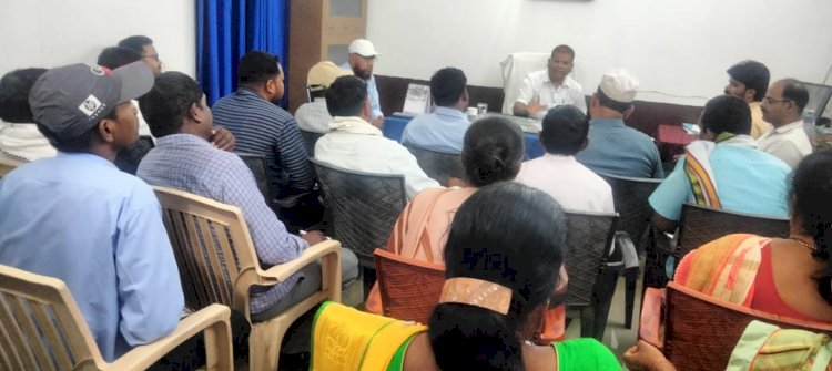 छात्रावास अधीक्षकों की समीक्षा बैठक में अनुपस्थित अधीक्षकों को हुआ कारण बताओ नोटिस जारी