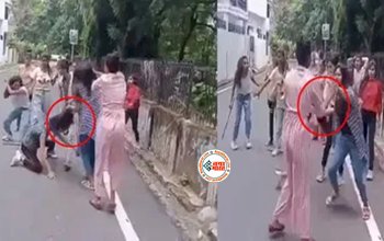 Girls Fight Video: दिन-दहाड़े लड़कियों की बीच फाइटिंग, बीच सड़क पर मचा गदर- देखिए ये ये वायरल वीडियो.....