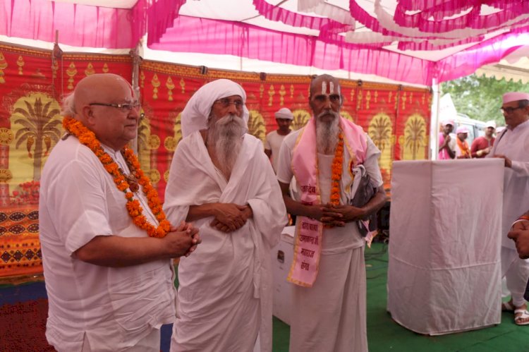 सत्य अहिंसा परोपकार सेवा रूपी मानव धर्म की रक्षा और विकास के लिए सबको एक होकर प्रयास करने की जरूरत - सन्त बाबा उमाकान्त महाराज