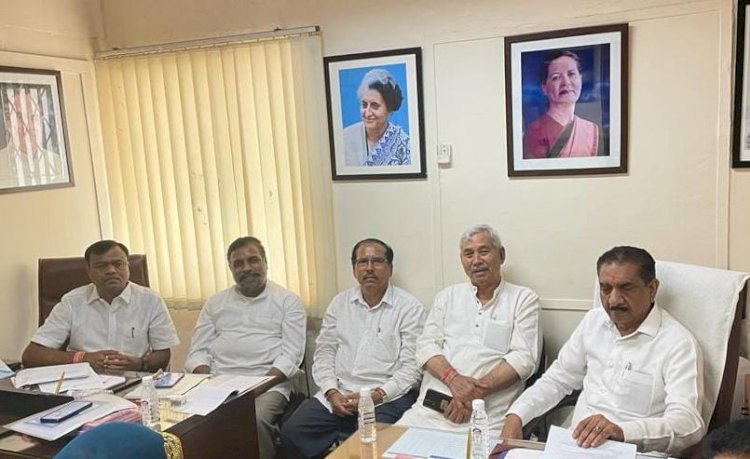 दिल्ली ब्रेकिंग न्यूज़ : दिल्ली में हुआ अखिल भारतीय आदिवासी कांग्रेस का महत्वपूर्ण बैठक...
