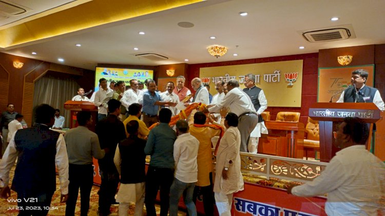CG BREAKING NEWS : माहरा समाज ने केंद्रीय गृह मंत्री से किया मुलाकात और आभार व्यक्त...