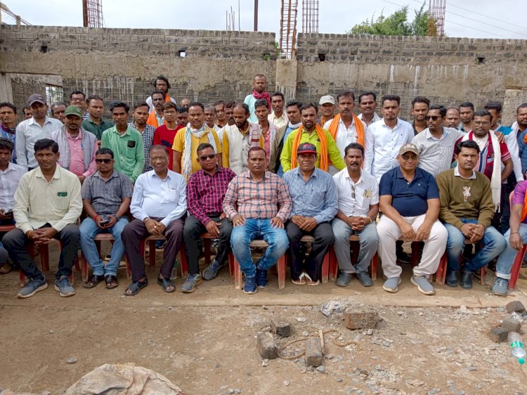 आज दिनांक 30 जुलाई दिन रविवार स्थान धरमू माहरा भवन में संभागीय माहरा समाज का बैठक का आयोजन किया गया...