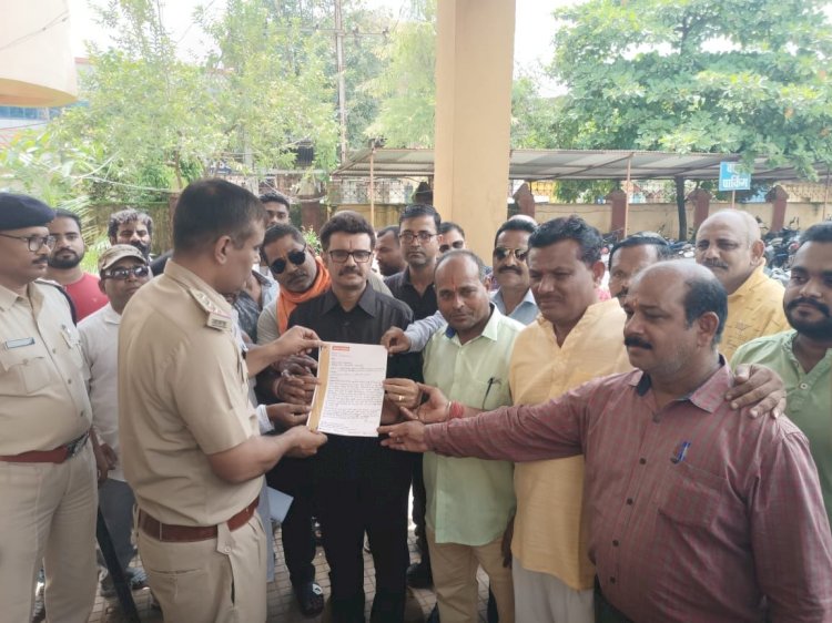 डोंगाघाट में कचरा डंप करने से जनता परेशान और महापौर भ्रष्टाचार मामले में, थाना कोतवाली में FIR करने दिया है पत्र, कार्यवाही नहीं होने पर होगा आंदोलन - संजय पाण्डेय