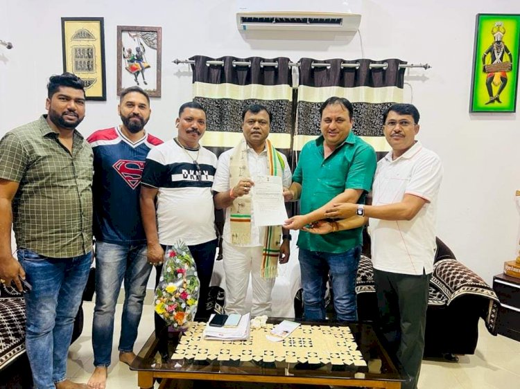 प्रदेश कांग्रेस कमेटी अध्यक्ष व बस्तर के सांसद दीपक बैज ने विकासखंड लोहंडीगुड़ा हेतु अपने करीबी केदार सिंह ढेँक को सांसद प्रतिनिधि नियुक्त किया....
