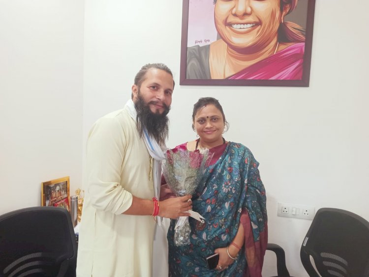 आदिवासी जनजाति महोत्सव को लेकर बीजेपी महिला मोर्चा राष्ट्रीय उपाध्यक्ष पूजा कपिल मिश्रा से मुलाकात की...