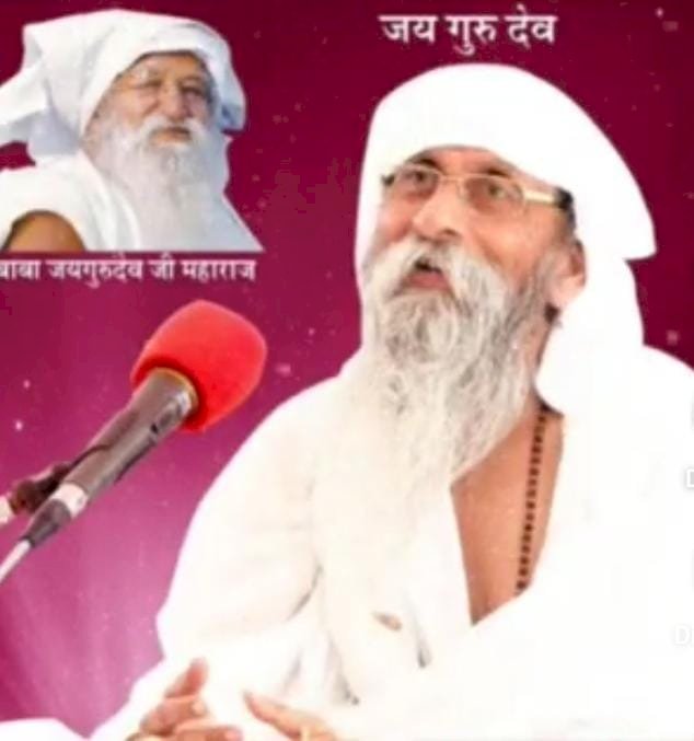 परमार्थ बहुत तरीके से किया जाता है, जो दूसरों के काम आता है वही महान होता है...