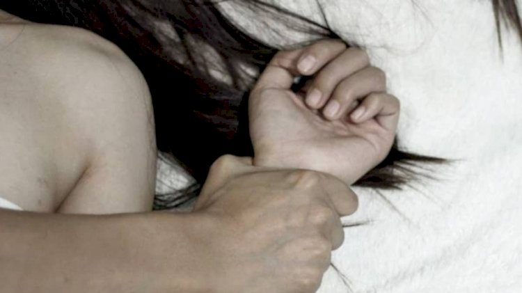 CG CRIME NEWS : होटल में खाना खिलाने ले गया फिर किया ये घिनौना काम, दी जान से मारने की धमकी, जानिए क्या है पूरा मामला....