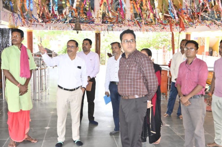 जिले के अंतिम छोर पर पहुंचे कलेक्टर और पुलिस अधीक्षक...चुनावी तैयारियों और रामवनगमन पथ का लिया जायजा...