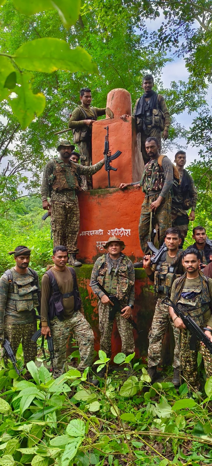 CG सुरक्षा बल द्वारा नक्सल स्मारक किया गया ध्वस्त...