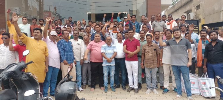 भाजपा लखनपुर मंडल में बहुत ही महत्वपूर्ण बैठक राजेश अग्रवाल के निवास में किया गया