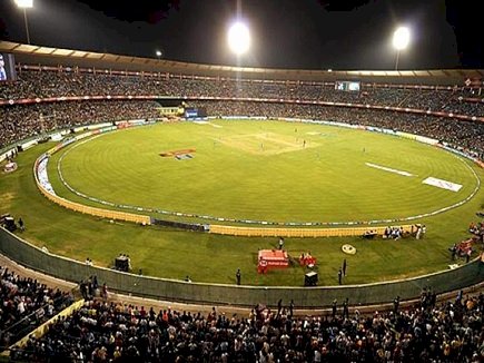 Cricket Match in CG : क्रिकेट प्रेमियों के लिए आई गुड न्यूज़, रायपुर स्टेडियम में होगा इन टीमों के बीच महामुकाबला....