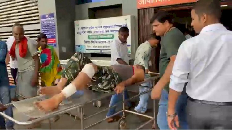 CG ब्रेकिंग : IED ब्लास्ट की चपेट में आया CRPF का जवान, जख्मी हालत में अस्पताल में किया भर्ती.....