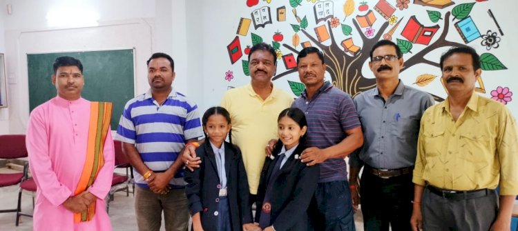 टहलते हुए स्वामी आत्मानन्द स्कूल पहुंचे विधायक रेखचंद जैन...