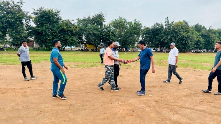 संसदीय सचिव रेखचंद जैन की सहजता एवं सरलता के कायल हुए खिलाड़ी...