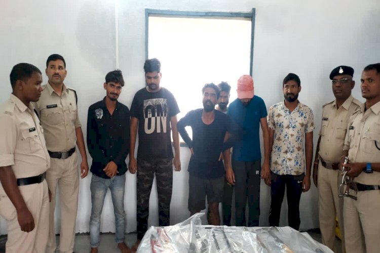 CG- डकैती का प्लान फेल: ज्वेलरी शॉप में डकैती की बन चुकी थी प्लानिंग, फिर जो हुआ,ज्वेलरी शॉप लूटने का प्लान बनाते 6 गिरफ्तार........