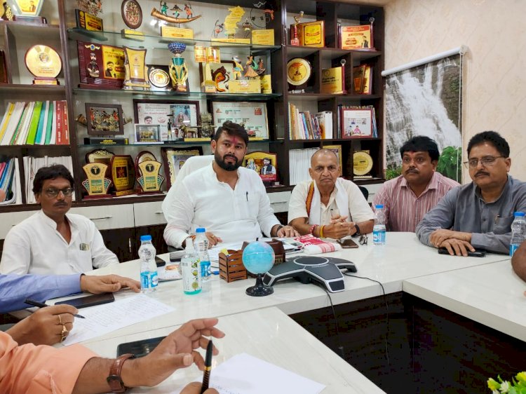 CG:झूठा आरोप लगाने वालों के खिलाफ किया जाएगा मानहानि का मुकदमा दायर ----विधायक आशीष छाबड़ा.. प्रेसवार्ता लेकर दिये जानकारी...विधायक श्री छाबड़ा के लोकप्रियता को देखकर लगा रहे है झुठा आरोप.. आगामी दिनों हैं विधानसभा चुनाव