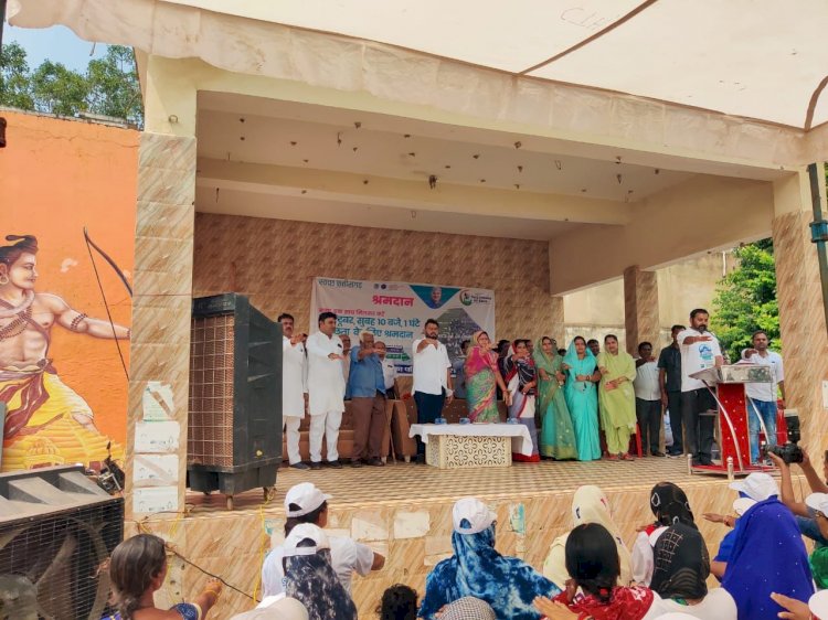 CG:ज़िले की सभीनगरीय निकायों में  चला सामूहिक स्वच्छता अभियान...अधिकारियों,जनप्रतिनिधि, सहित आम नागरिकों ने किया श्रमदान...विधायक  आशीष छाबड़ा ने मितानिन समाज सेवी संगठनों को किये  सम्मानित