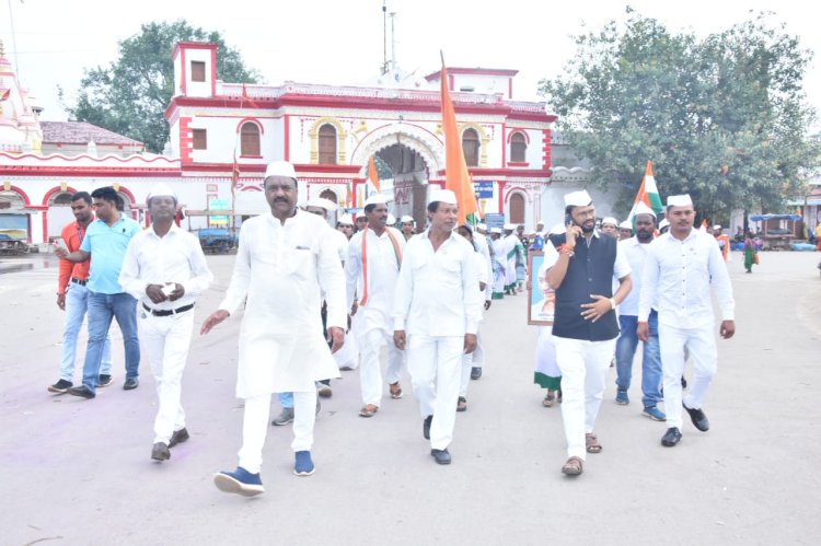 भरोसा यात्रा निकाल कांग्रेसियों ने भरी हुंकार...