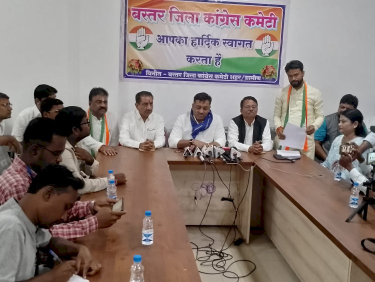 अखिल भारतीय कांग्रेस के सीडब्ल्यूसी मेंबर के. राजू एस सी डिपार्टमेंट के राष्ट्रीय अध्यक्ष राजेश लिलोटिया एवं एस टी डिपार्टमेंट के राष्ट्रीय अध्यक्ष मोगे ने ली राजीव भवन में प्रेस वार्ता...