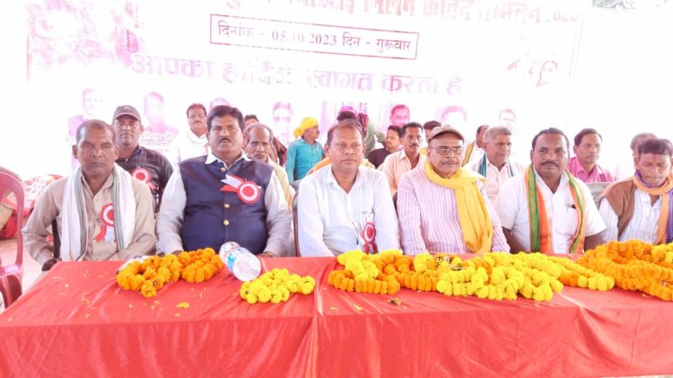 गाड़ा समाज का नवाखाई मिलन सह कीर्तन सम्मेलन हुआ संपन्न,कार्यक्रम में पहुंचे अजा आयोग के पूर्व सदस्य पुनीत राम चौहान