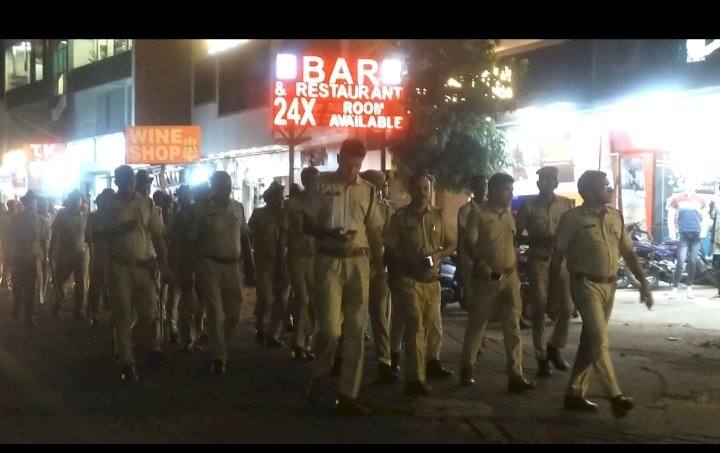 पुलिस ने किया रूटमार्च, नागरिकों को किया जागरूक