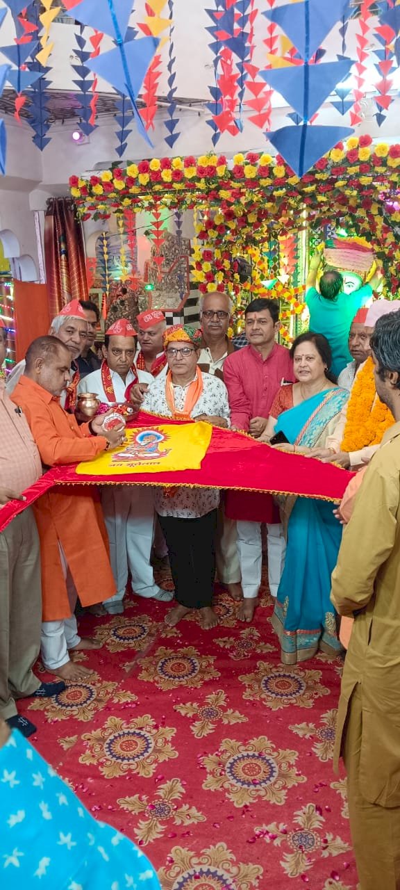 अर्द्ध चेटीचण्ड पर झूलेलाल मंदिर में हुआ ध्वजारोहण