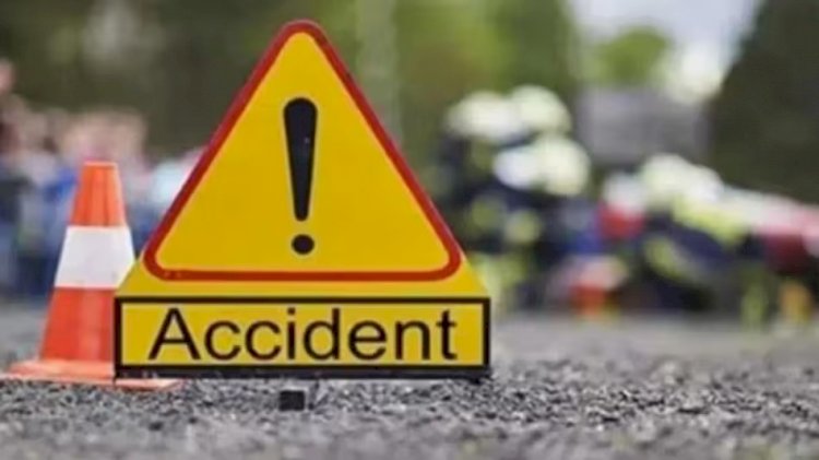 CG Accident ब्रेकिंग : सड़क पर मौत बनकर दौड़ा ट्रक, 3 बाइक सवार को मारी ठोकर, एक युवक की मौके पर मौत, 2 की हालत गंभीर…