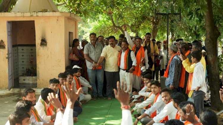 विधानसभा कवर्धा में एक हफ्ते के अंदर तीसरी बार 100 लोगों ने बीजेपी में किया प्रवेश।