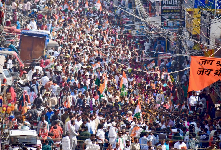 नामांकन रैली के शक्ति प्रदर्शन में पिछड़ी भाजपा अकेले सिंह देव की रैली में भाजपा से ज्यादा थी भीड़