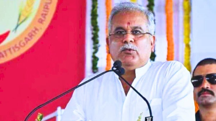 रिश्वत लेते पकड़ाए ED के अफसर : लाखों की रिश्वत लेते ED के अफसर गिरफ्तार, मुख्यमंत्री भूपेश बघेल ने ट्वीट कर कही ये बात...
